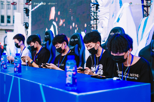 关键词的融 关键词的融