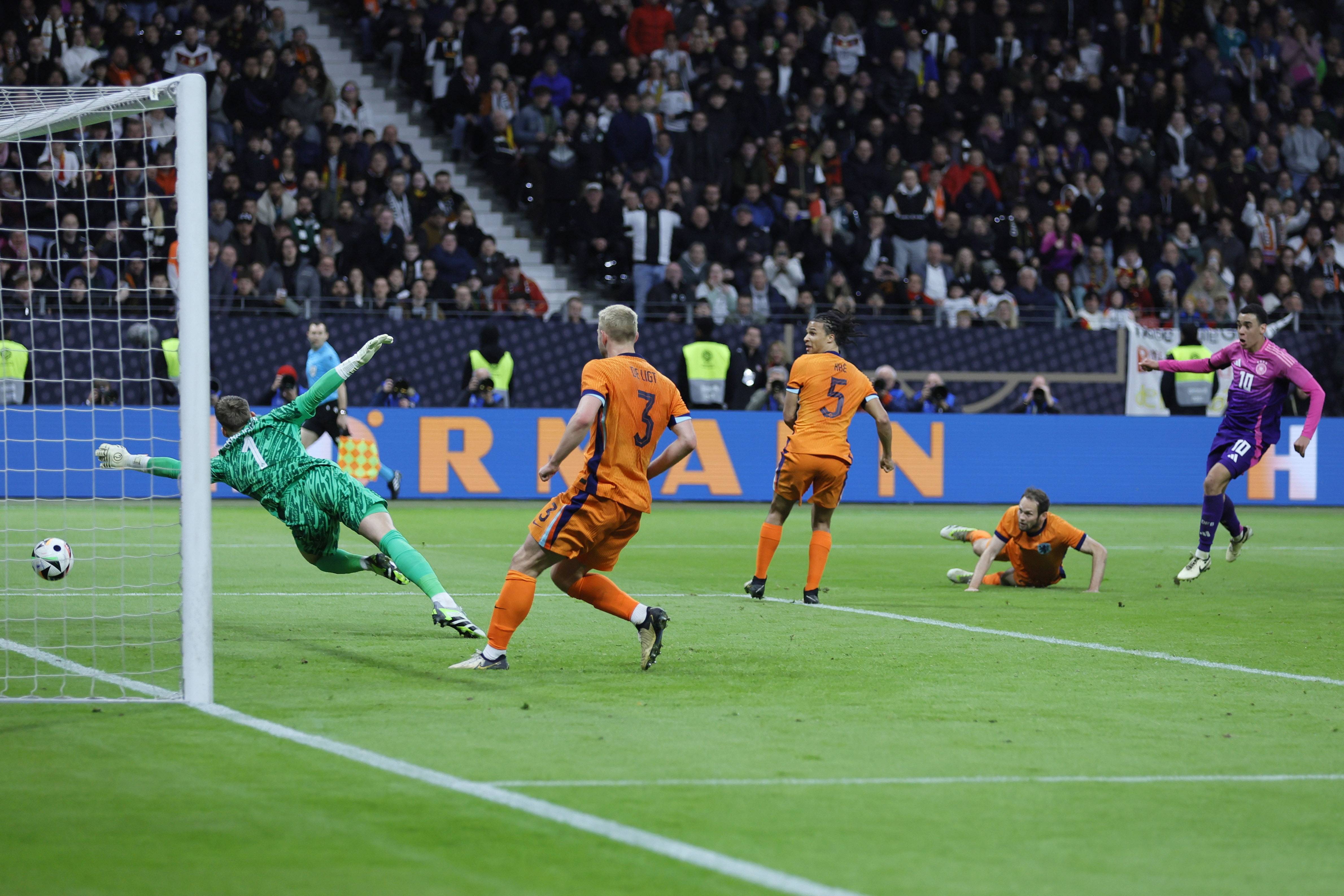 不仅象征着 不仅象征着