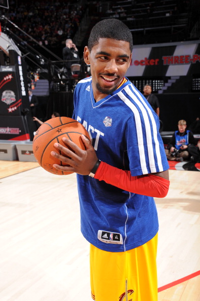 开防守队员 开防守队员