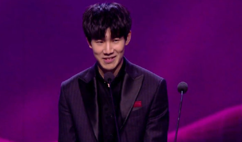 与快速反击 与快速反击