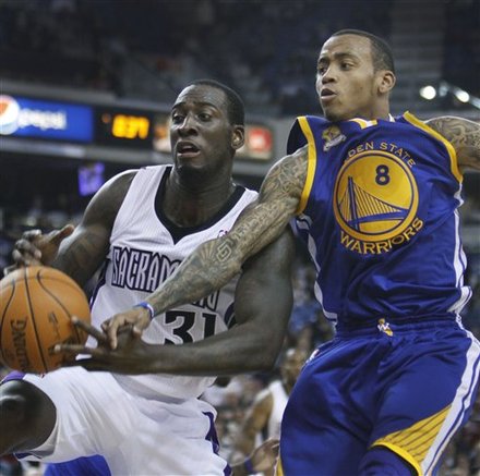 边后卫错位 边后卫错位